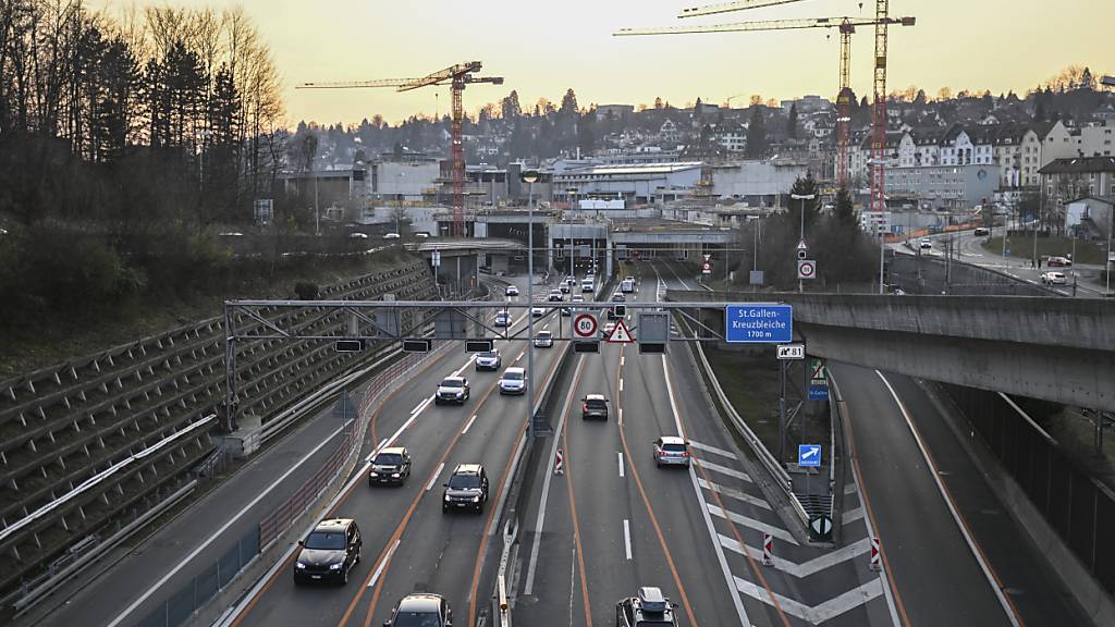 Im Ausbauschritt 2023 für die Nationalstrassen ist unter anderem eine dritte Röhre des Rosenbergtunnels der A1 bei St. Gallen enthalten. (Archivbild)