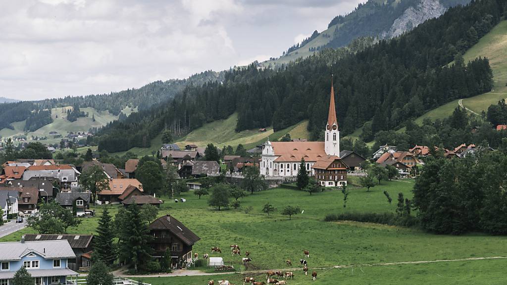 Die Gemeinde Escholzmatt-Marbach LU hat zu viel Bauland. Wie viel rückgezont werden soll, ist umstritten. (Archivaufnahme)