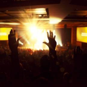 "GuW 437 Gott in der Popmusik