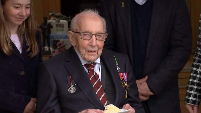 Rekordspendensammler Tom Moore nach Corona-Infektion im Spital