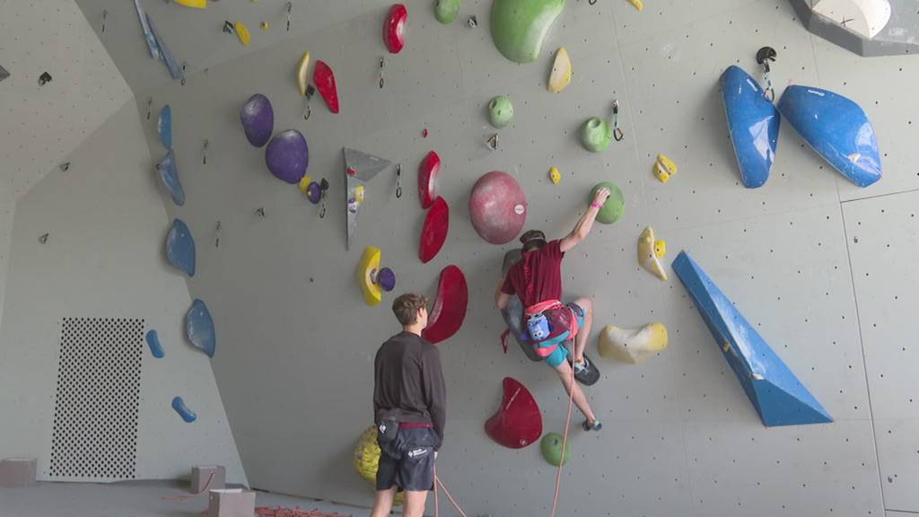 Multisporthalle in Biel für Öffentlichkeit eröffnet