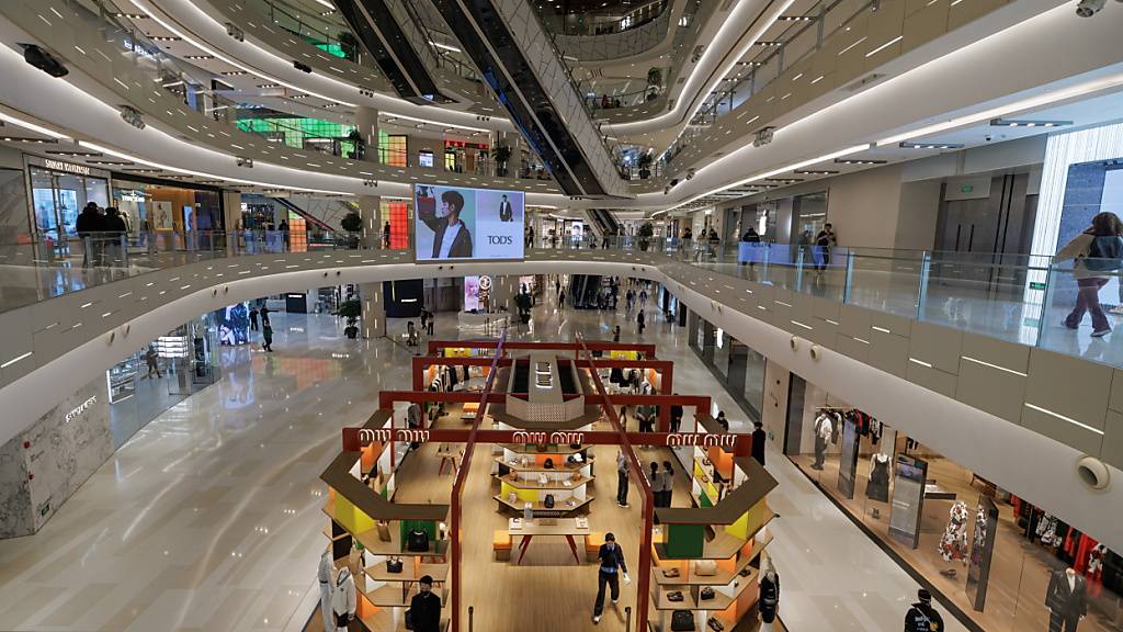 Die chinesische Regierung tat sich bislang schwer, den Privatkonsum wieder anzukurbeln. (Archivbild)