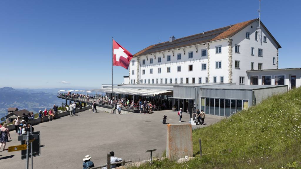 Schweizer Hotellerie im August mit weniger Übernachtungen