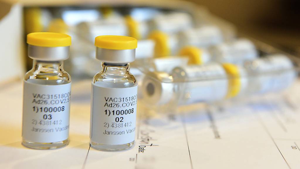 Der US-Pharmakonzern Johnson&Johnson macht bei der Entwicklung eines Impfstoffes gegen das Coronavirus vorwärts. (Archivbild)