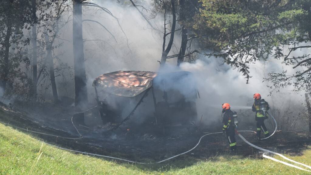 Bienenhaus in Bonaduz GR abgebrannt