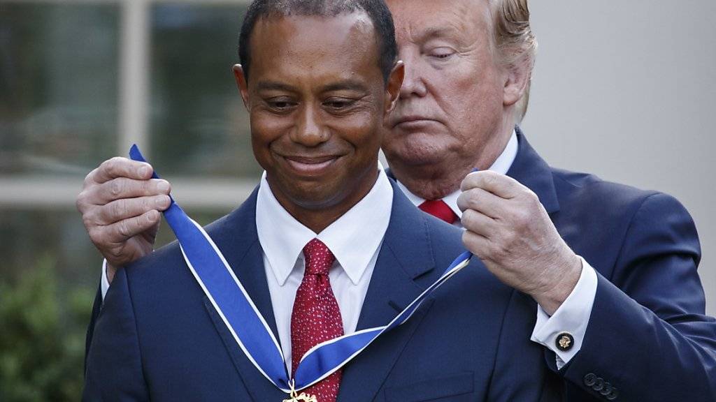 US-Präsident Donald Trump hat am Montag den Golfspieler Tiger Woods ausgezeichnet.