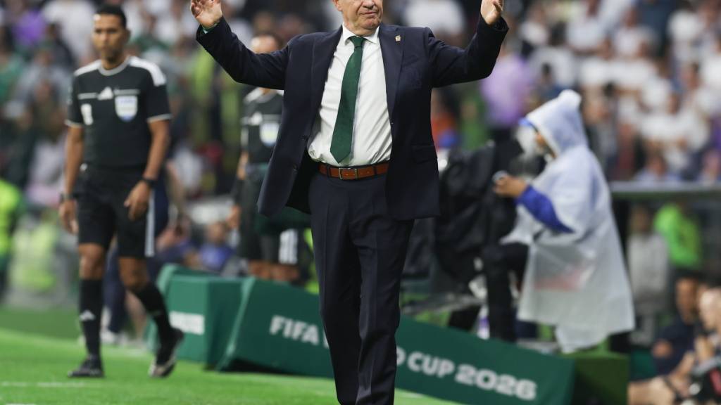Nach der bitteren 2:3-Niederlage in den WM-Achtelfinals gegen England hört Javier Aguirre als Mexikos Nationaltrainer auf