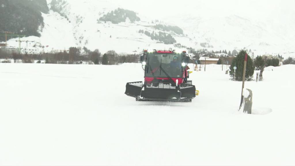 Früher Langlaufen in Andermatt dank Golfwegen