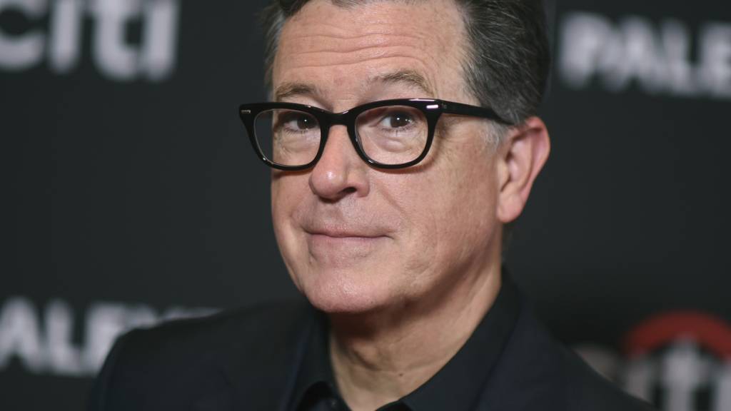 Der US-Sender CBS zieht seiner Late-Night-Sendung mit dem für seinen bissigen Humor bekannten Satiriker Stephen Colbert den Stecker. (Archivbild)