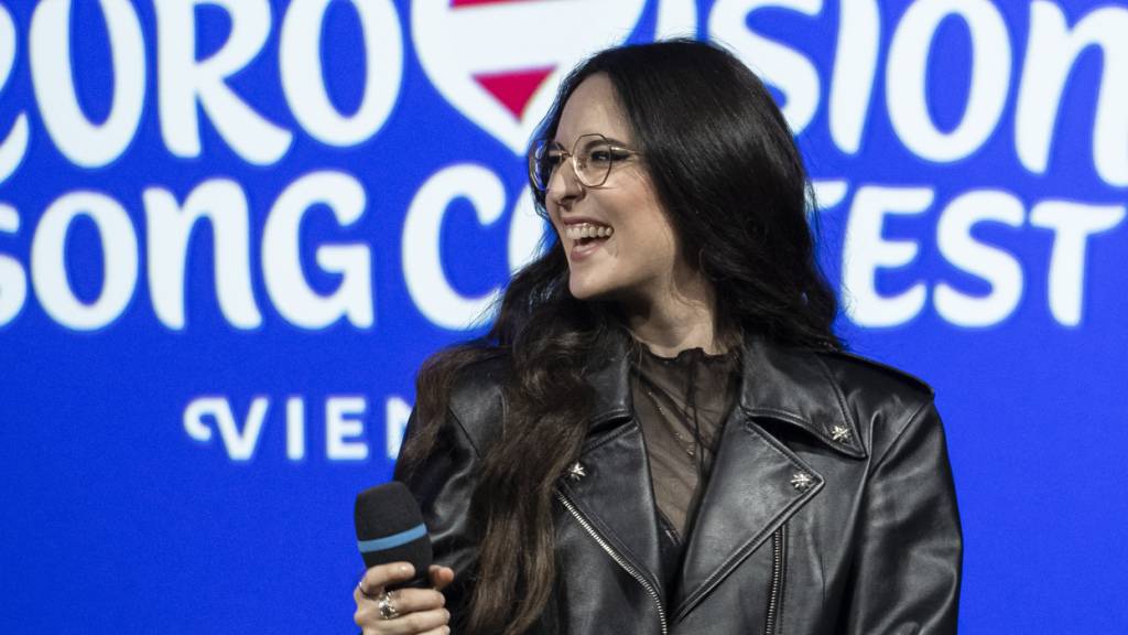 Die Sängerin Veronica Fusaro geht mit ihrem Song «Alice» am 70. Eurovision Song Contest in Wien für die Schweiz ins Rennen. Inhaltlich rückt sie damit Gewalt gegen Frauen ins Rampenlicht.