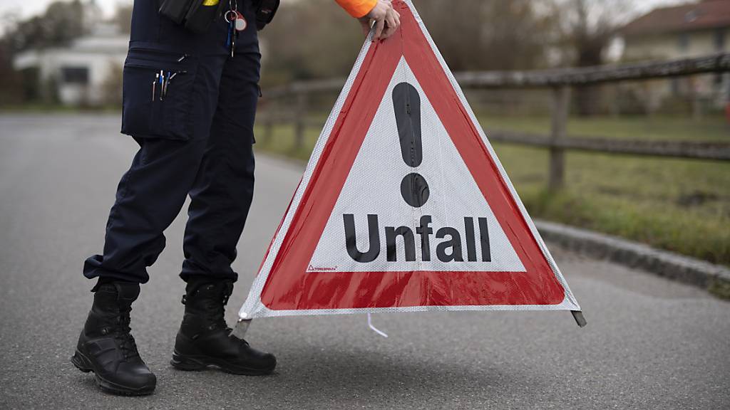 Die Frau verstarb nach dem Unfall im Spital. (Symbolbild)