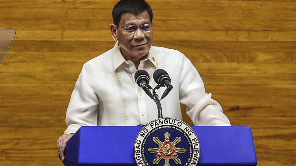Rodrigo Duterte, Präsident der Philippinen, spricht bei einer Rede im Repräsentantenhaus. Foto: Jam Sta Rosa/Pool Agence France Presse/AP/dpa