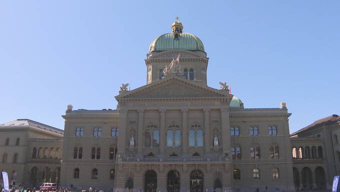 1200 Kinder tanzen auf dem Bundesplatz