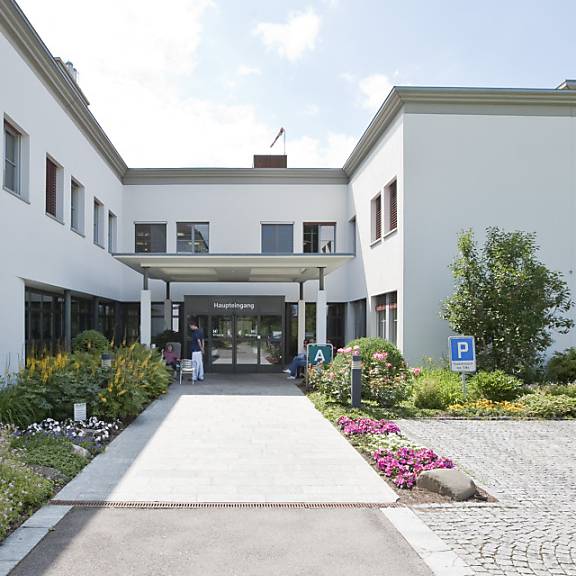 Hat der Kanton St.Gallen das Spital Flawil zu günstig verkauft?