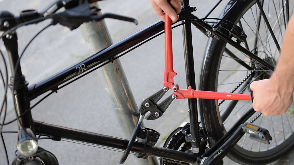 Ein Mann wird sich für 63 Velodiebstähle vor der Justiz zu verantworten haben. (Symbolbild)