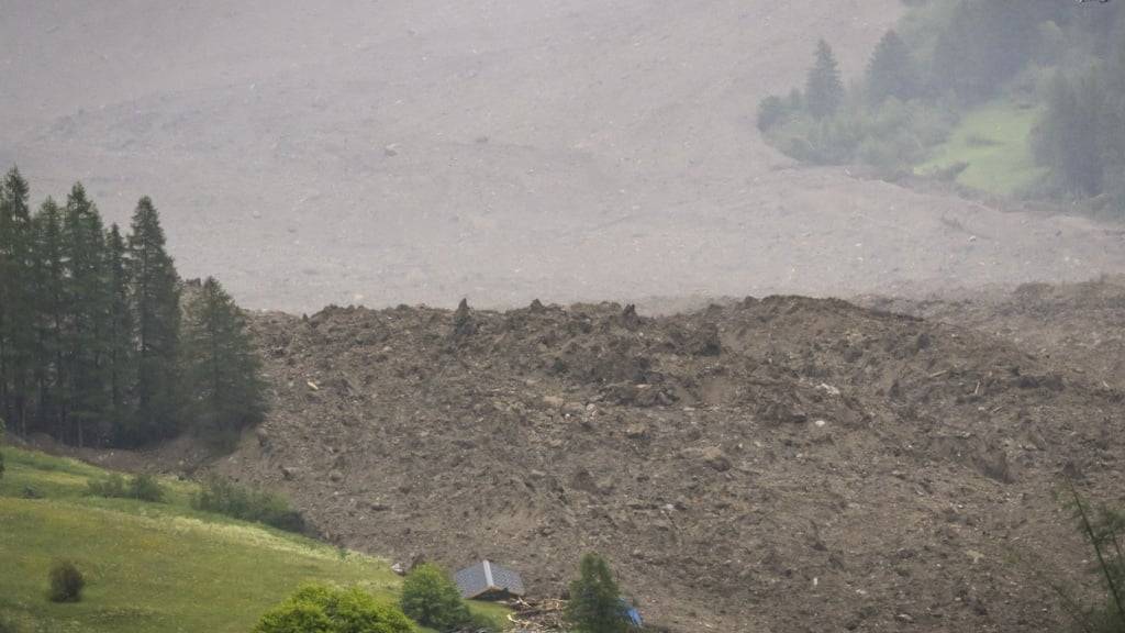 Das Walliser Dorf Blatten ist von einem Berg- und Gletschersturz grösstenteils verschüttet worden. (Archivbild)