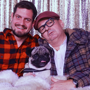 Philipp Fankhausers Mops Trevor zischt mitten im Interview ab