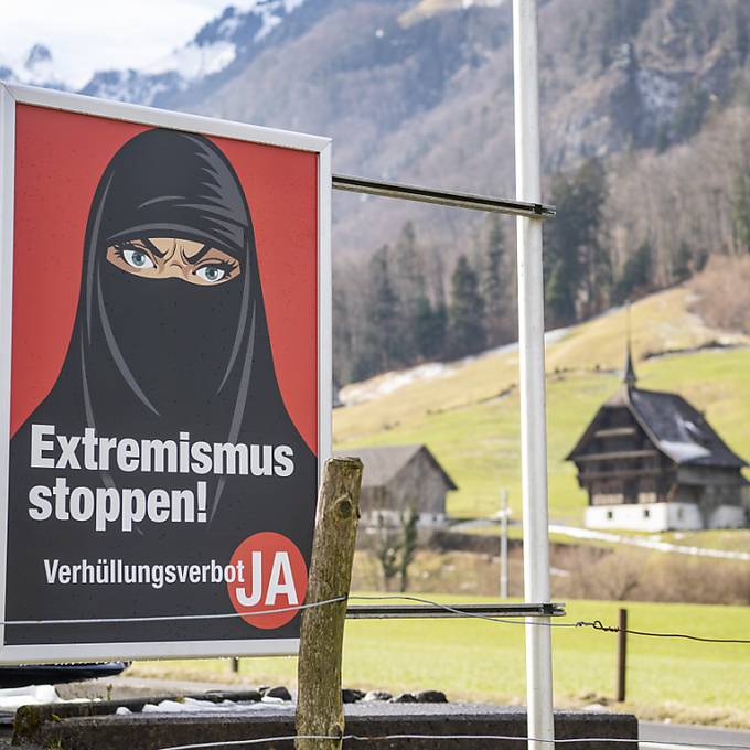 Ablehnung von E-ID – Ja zu Freihandel und Burka-Verbot