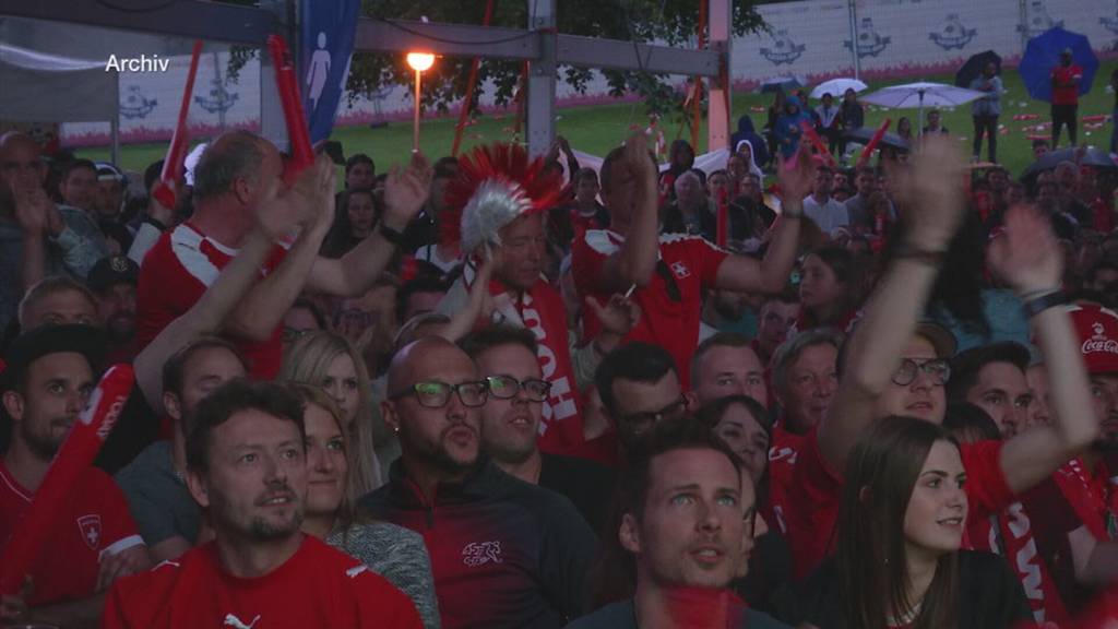 Kein offizielles Public Viewing: EM-Fieber in St.Gallen – aber ohne grosse Leinwand