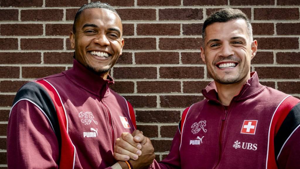 Manuel Akanji (links) und Granit Xhaka: die Chefs der Schweizer Nationalmannschaft