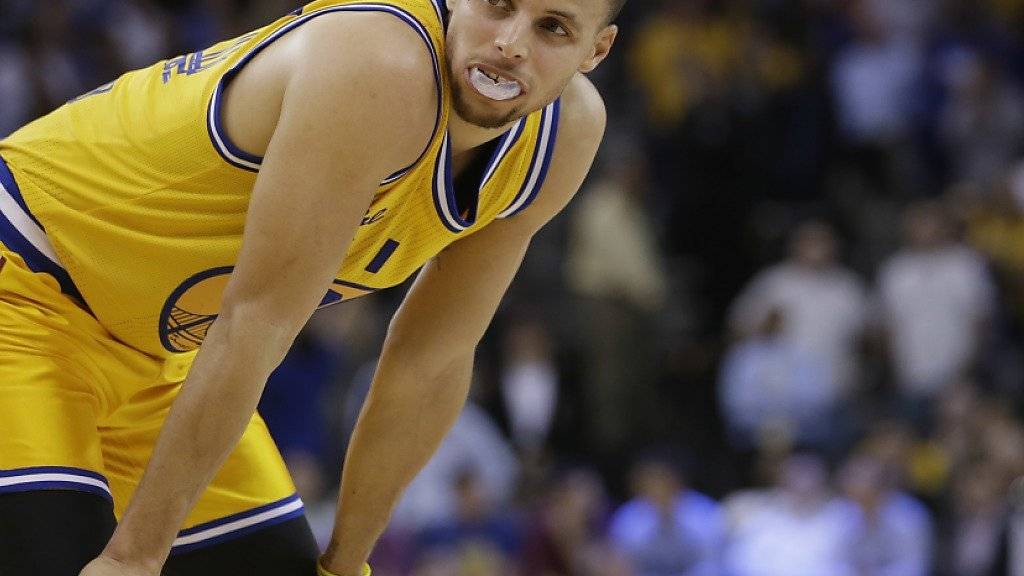 Stephen Curry von den Golden State Warriors sieht den angepeilten NBA-Rekord entschwinden