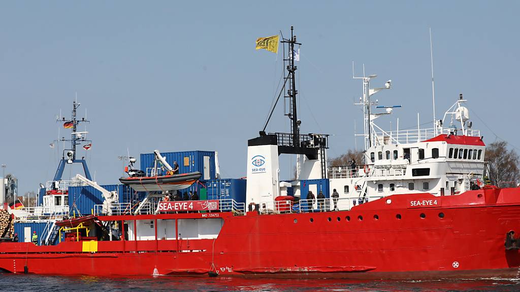 ARCHIV - Die italienischen Behörden haben das Seenotretterschiff «Sea-Eye 4» im Hafen der sizilianischen Stadt Palermo festgesetzt. Foto: Bernd Wüstneck/dpa-Zentralbild/dpa