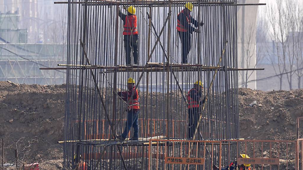 Die anhaltende Immobilienkrise drückte lange auf die Leistung von China. (Archivbild)