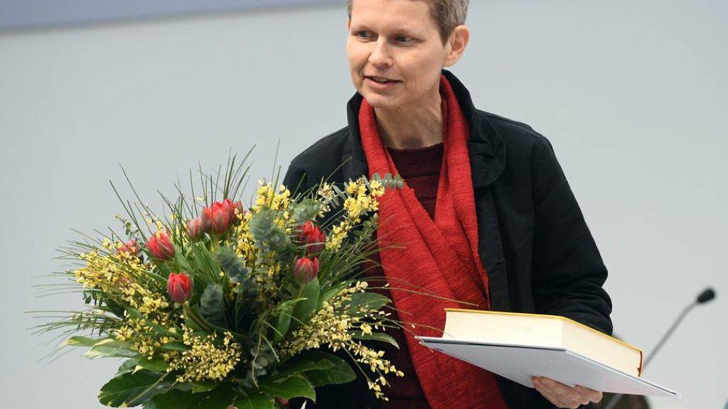 Die gebürtige Bielerin Eva Lüdi Kong hat den Preis der Leipziger Buchmesse in der Sparte Übersetzung erhalten. Lukas Bärfuss ging in der Sparte Belletristik leer aus.