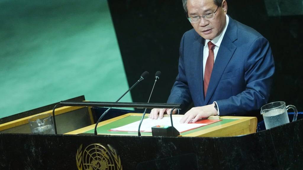 Li Qiang, Ministerpräsident der Volksrepublik China, spricht bei der Generaldebatte der UN-Vollversammlung. Foto: Kay Nietfeld/dpa