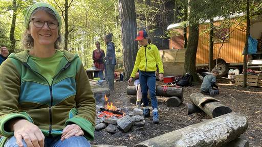 «Das ist mein inneres Feuer»: Naturpädagogin geht mit Kindern in Rothenburg in den Wald