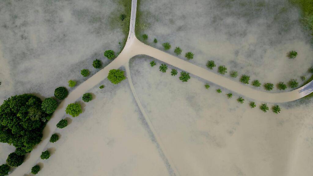 So hat sich die überflutete Allmend bei Frauenfeld am Samstag aus der Luft präsenriert.