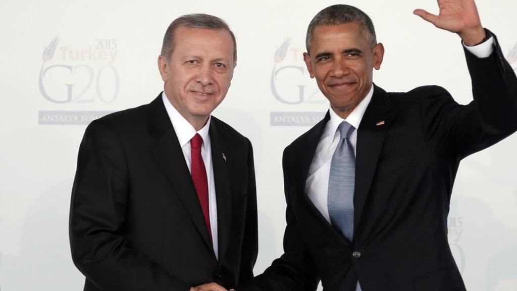 US-Präsident Obama (rechts) hat den türkischen Staatschef Erdogan am Rande des Atomgipfels überraschend empfangen.
