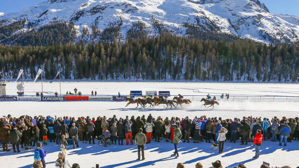 47 Pferde aus vier Nationen beim White-Turf-Auftakt am Sonntag