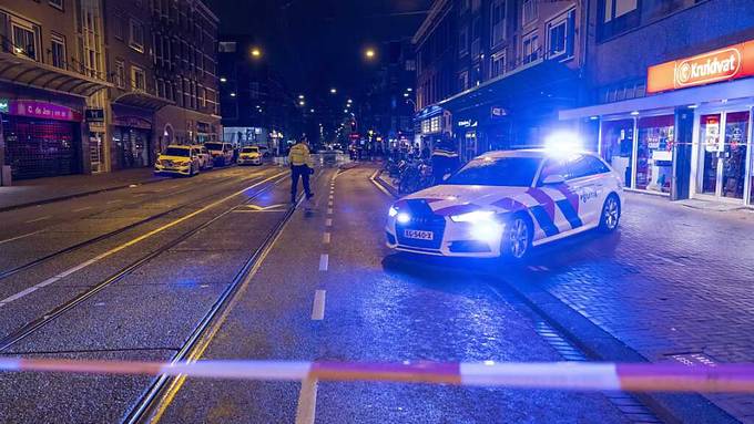 Fünf Menschen in Amsterdam niedergestochen – Ein Toter