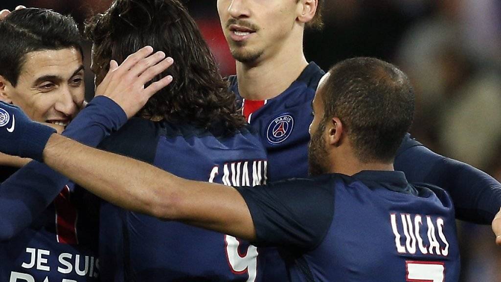 Ist mit seinen Teamkollegen von Paris St-Germain nicht zu bremsen: Zlatan Ibrahimovic (im Bildhintergrund)