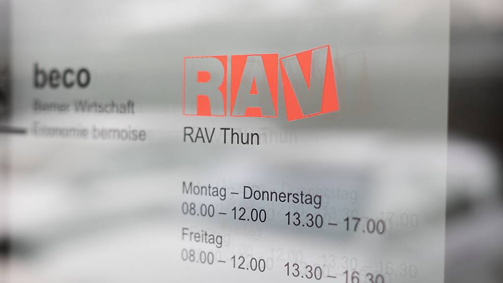 Mehr als 113'000 Menschen waren im September bei den Regionalen Arbeitsvermittlungszentren (RAV) als arbeitslos gemeldet.  (Archivbild)