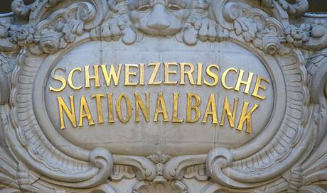 Bilanzsumme der Nationalbank schliesst zum Schweizer BIP ...