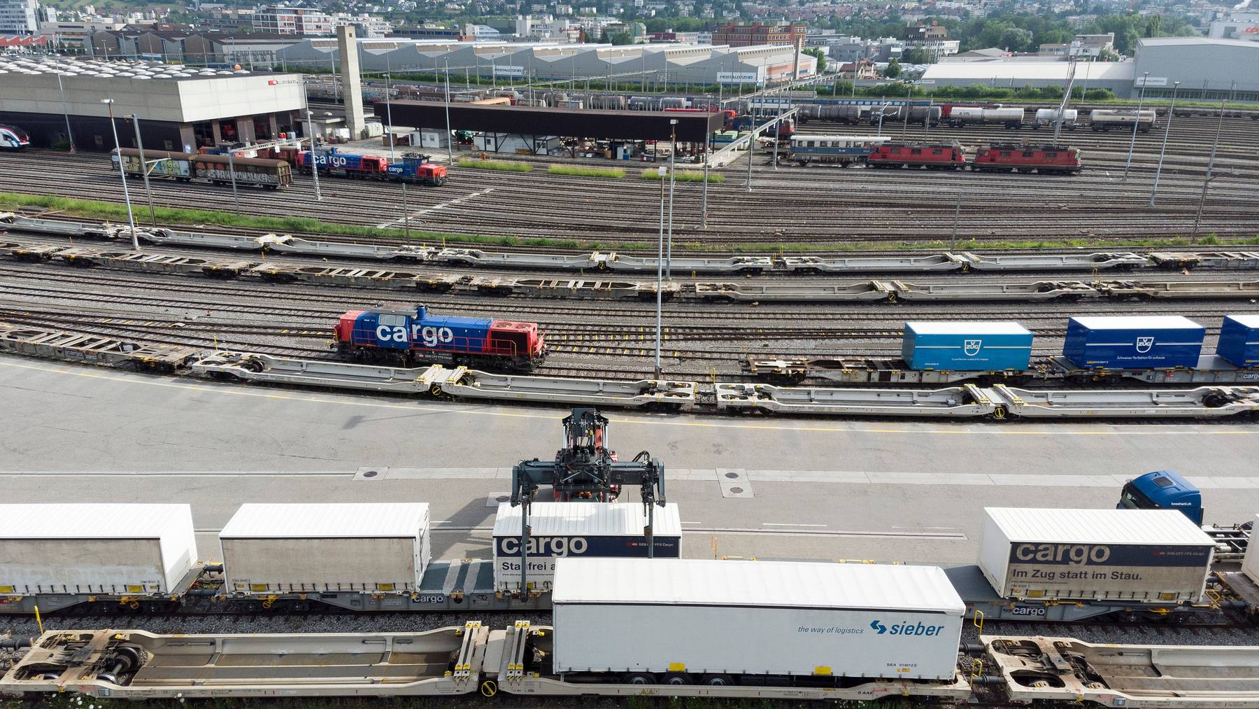 Private Unternehmen übernehmen 35 Prozent der SBB Cargo und wollen damit deren Effizienz verbessern helfen.