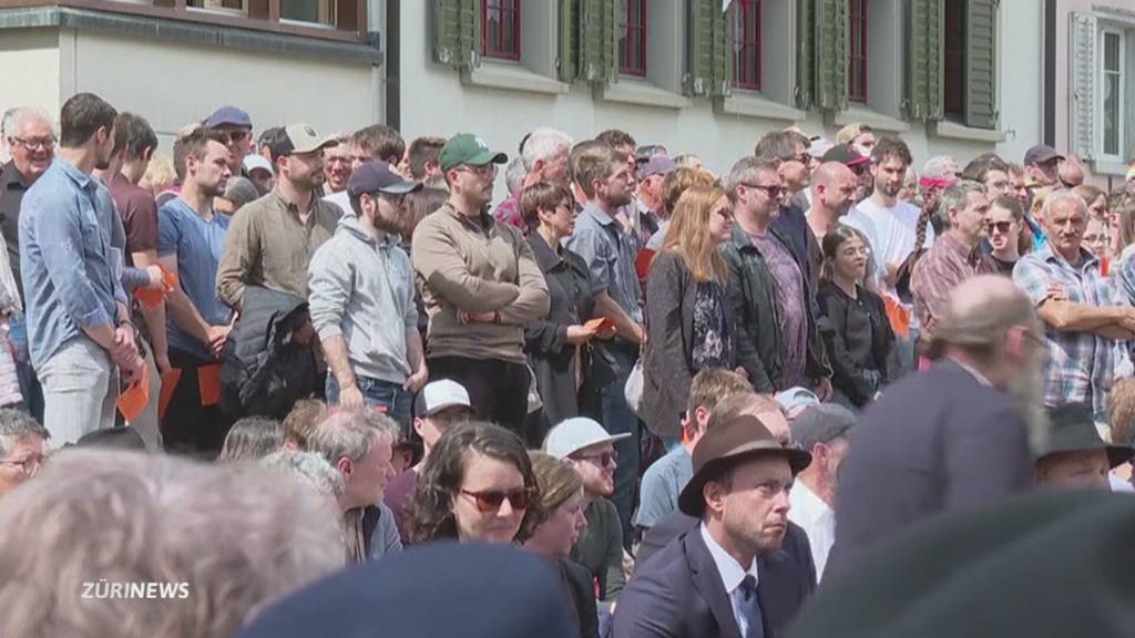 Landsgemeinde Glarus: Autofreie Sonntage im Klöntal