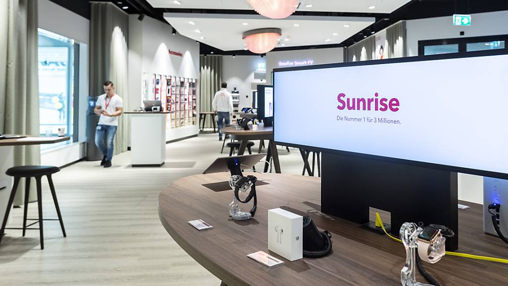 Das Telekomunternehmen Sunrise baut weniger Stellen ab als zunächst geplant. Insgesamt erhalten 166 Personen anstelle von ursprünglich gemeldeten 180 die Kündigung.(Archivbild)