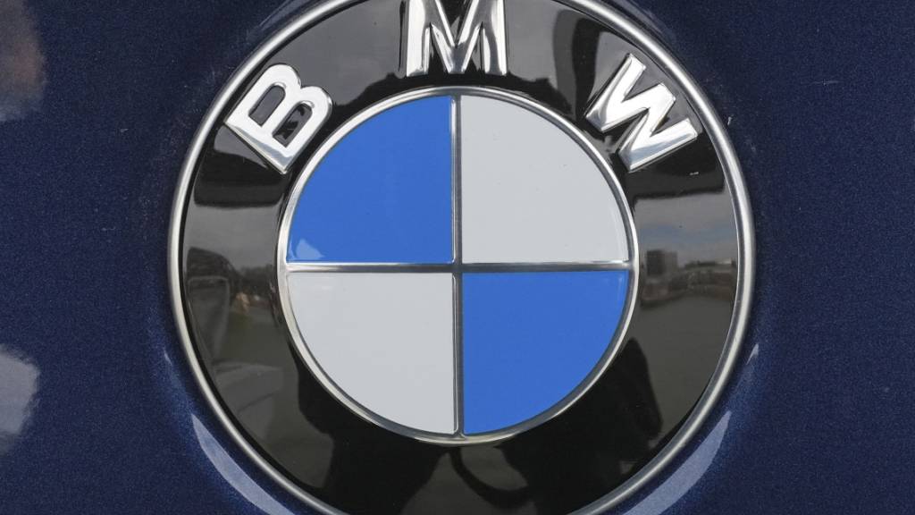 BMW hat im ersten Quartal rund 595 000 Autos verkauft. Das sind 1,1 Prozent mehr als vor einem Jahr. Wachstumstreiber waren vollelektrische Fahrzeuge sowie hochmotorisierte und Luxusautos. (Archivbild)