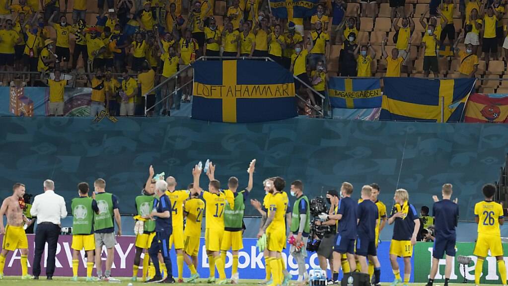 Schweden liess sich für den Punkt gegen Spanien in Sevilla feieren