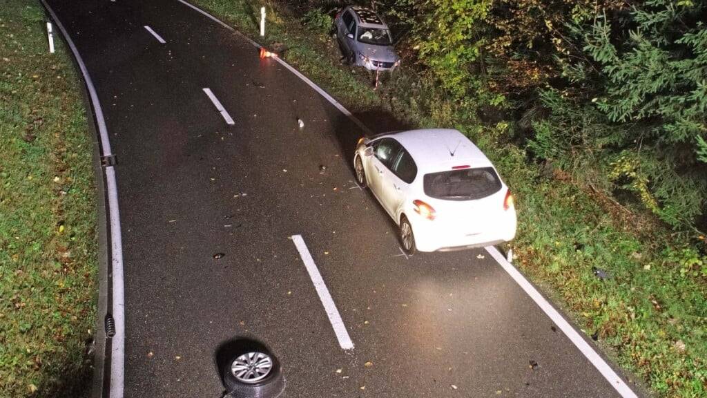 Am Montagabend kollidierten in Hitzkirch LU zwei Autos miteinander.