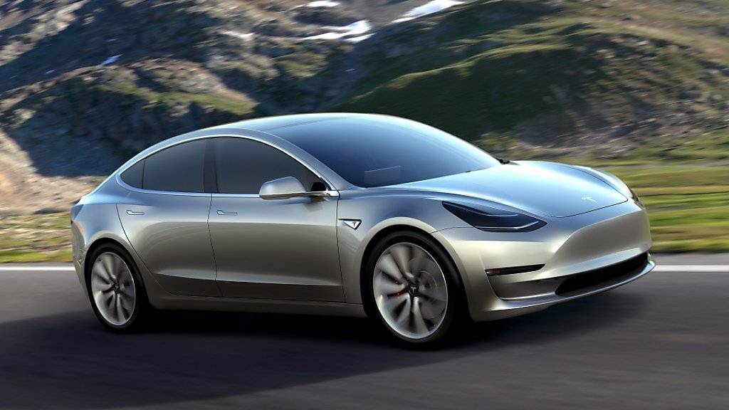 Der Tesla-Konzern kommt bei seiner Model-3-Serie langsam auf Touren. (Archivbild)