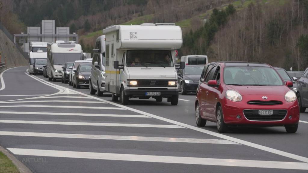 Trotz Schnee: Warum sich viele Autofahrer den Osterstau antun