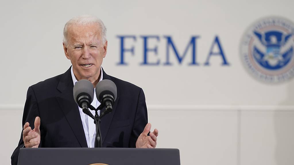 Joe Biden, Präsident der USA, spricht bei einer Veranstaltung zur Covid-19-Massenimpfung. Foto: Patrick Semansky/AP/dpa
