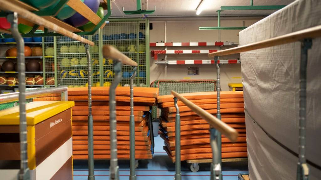 Ein Kunstturn-Trainer führte mehrere Jahre eine Beziehung zu einer minderjährigen Turnerin. Dafür steht er heute in Winterthur vor Gericht. (Symbolbild)