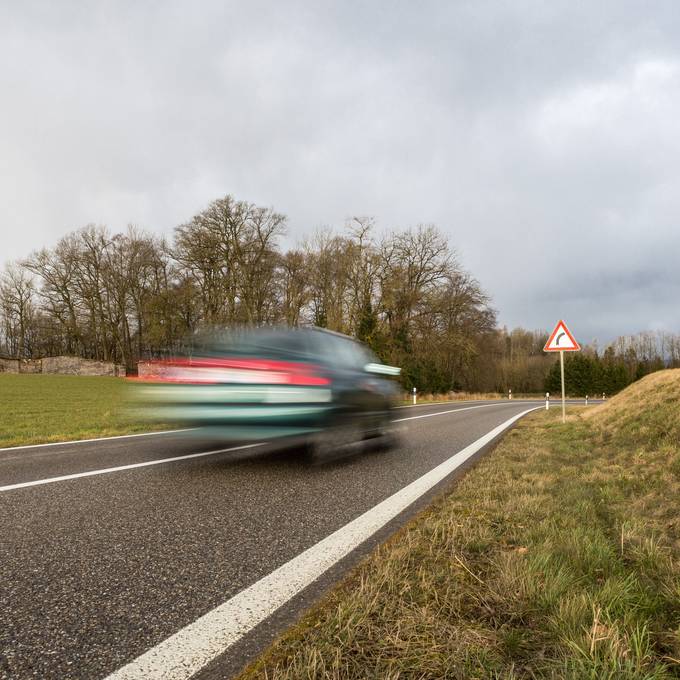 Mit fast 60 km/h zu viel: Kapo Aargau erwischt zwölf Schnellfahrer