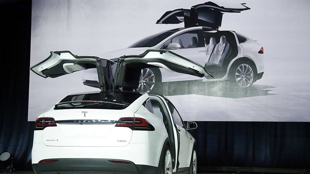Die Markteinführung des Tesla-Modells X hat ordentlich gekostet und den Verlust beim kalifornischen Unternehmen vergrössert. (Archivbild)