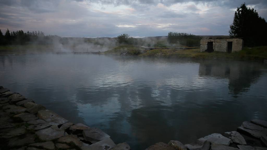 Thermalbäder auf isländisch